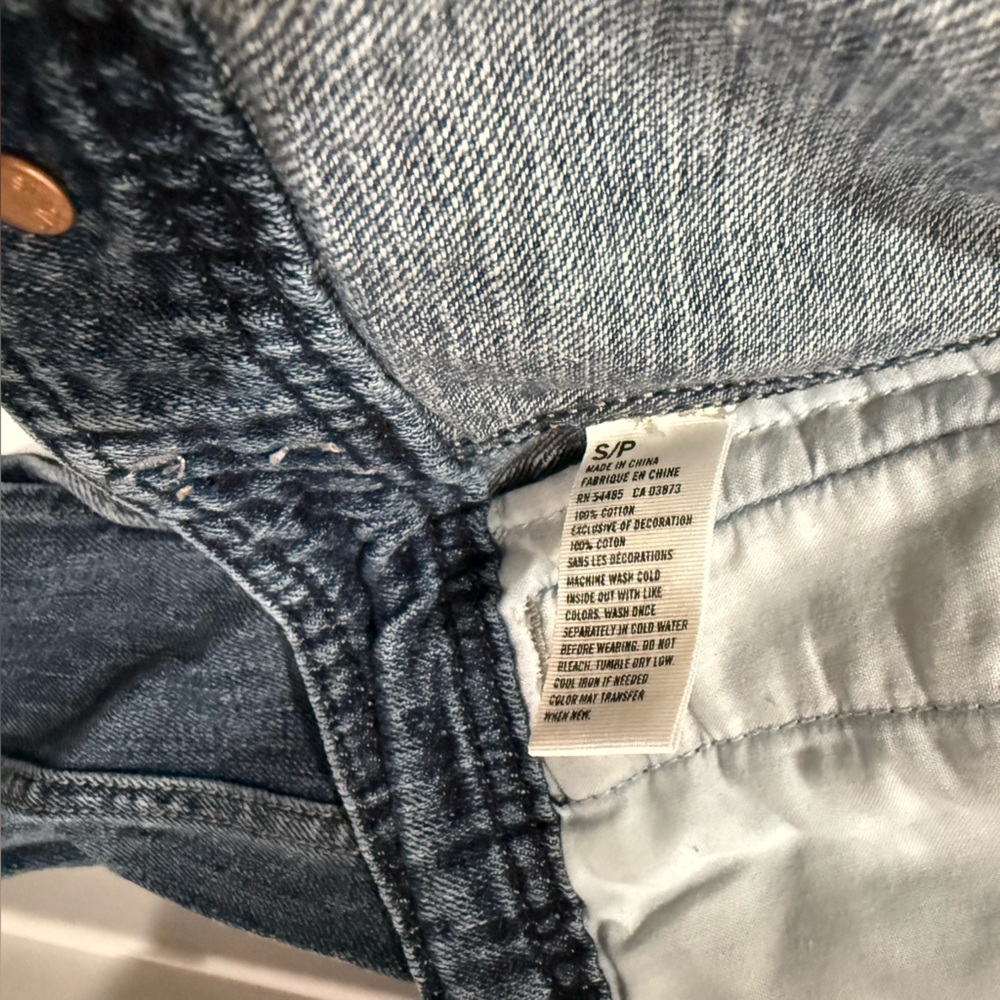 American Eagle Cropped Denim Jacket - Picture 13 of 13